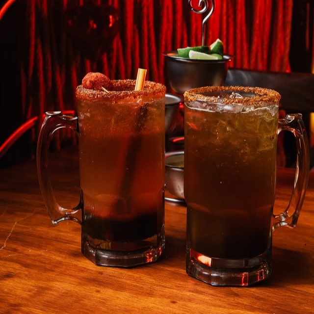 Micheladas en Carbón Tacos y Miches